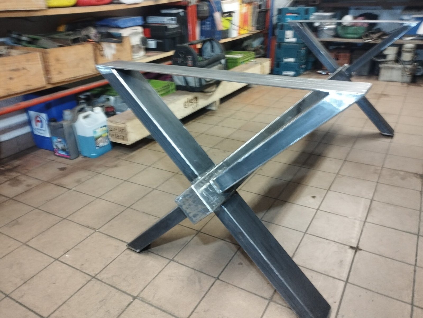 Création d'un pied de table en métal