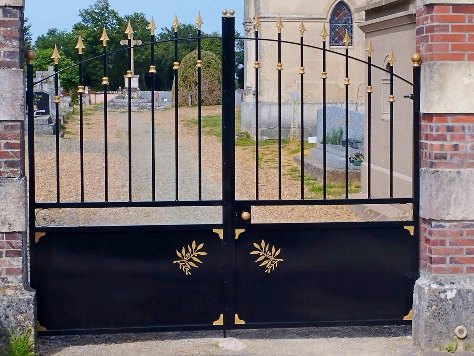 Réparation portail cimetière